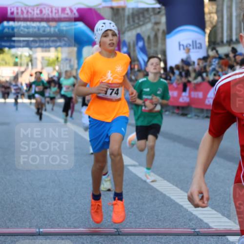 06.09.2026 - CURREX Alsterlauf Strokosch-Dieckow http://msf.ph/oto/10149239 06.09.2026 10:52:36 Ziel 161, 174, 213, 307, 316, 409 meine-sportfotos.de