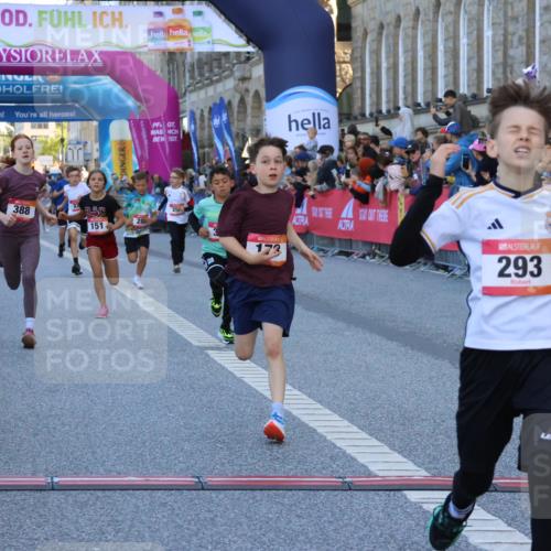 06.09.2026 - CURREX Alsterlauf Strokosch-Dieckow http://msf.ph/oto/10149268 06.09.2026 10:52:51 Ziel 151, 178, 184, 222, 223, 250, 280, 281, 293, 355, 374, 388, 408, 452 meine-sportfotos.de