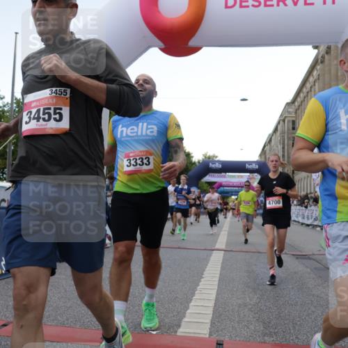 06.09.2026 - CURREX Alsterlauf Yannick Fuchs http://msf.ph/oto/10149430 06.09.2026 09:50:22 Ziel 2453, 2720, 2878, 3044, 3333, 3455, 3475, 3488, 4541, 4568, 4700, 4840, 5006, 5264, 5326, 5949, 5981, 6077, 6248, 8156, 8256, 8278 meine-sportfotos.de