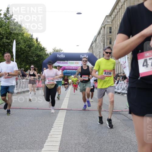 06.09.2026 - CURREX Alsterlauf Yannick Fuchs http://msf.ph/oto/10149436 06.09.2026 09:50:23 Ziel 2453, 2720, 2878, 3044, 3333, 3455, 3475, 3488, 4541, 4568, 4700, 4840, 5006, 5264, 5326, 5631, 5949, 6248, 8156, 8256, 8278 meine-sportfotos.de