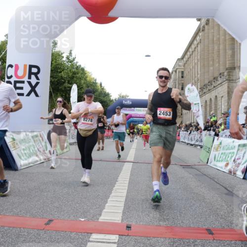 06.09.2026 - CURREX Alsterlauf Yannick Fuchs http://msf.ph/oto/10149442 06.09.2026 09:50:24 Ziel 2453, 2720, 2878, 3044, 3333, 3455, 3475, 3488, 4541, 4568, 4700, 4755, 4840, 5006, 5264, 5326, 5631, 5949, 6248, 8156, 8256, 8278 meine-sportfotos.de