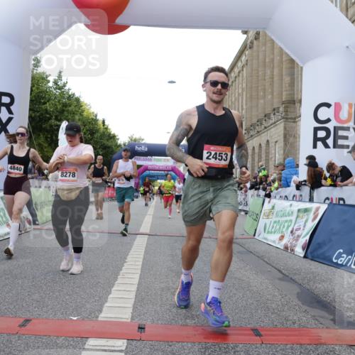 06.09.2026 - CURREX Alsterlauf Yannick Fuchs http://msf.ph/oto/10149444 06.09.2026 09:50:25 Ziel 2411, 2453, 2720, 2878, 3044, 3333, 3455, 3475, 3488, 4541, 4568, 4700, 4755, 4840, 5006, 5264, 5326, 5631, 5946, 5949, 6248, 6427, 8156, 8256, 8278 meine-sportfotos.de
