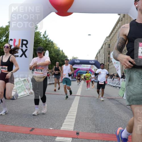 06.09.2026 - CURREX Alsterlauf Yannick Fuchs http://msf.ph/oto/10149447 06.09.2026 09:50:25 Ziel 2411, 2453, 2720, 2878, 3044, 3333, 3455, 3475, 3488, 4541, 4568, 4700, 4755, 4840, 5006, 5264, 5326, 5631, 5946, 5949, 6248, 6427, 8156, 8256, 8278 meine-sportfotos.de