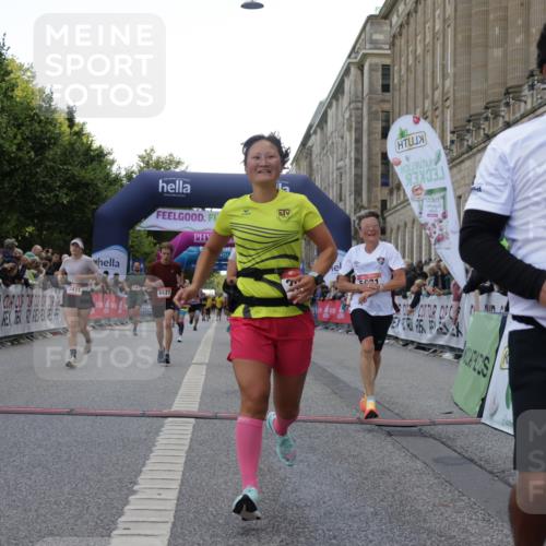 06.09.2026 - CURREX Alsterlauf Yannick Fuchs http://msf.ph/oto/10149457 06.09.2026 09:50:28 Ziel 2411, 2453, 2506, 2878, 3044, 3475, 4568, 4700, 4755, 4840, 5006, 5299, 5631, 5946, 6427, 8156, 8256, 8278 meine-sportfotos.de