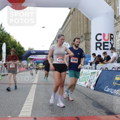 06.09.2026 - CURREX Alsterlauf Yannick Fuchs http://msf.ph/oto/10149471 06.09.2026 09:50:31 Ziel 2411, 2453, 2506, 2878, 2937, 3044, 4568, 4755, 4840, 4897, 5299, 5631, 5946, 6427, 8156 meine-sportfotos.de
