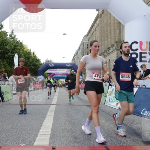 06.09.2026 - CURREX Alsterlauf Yannick Fuchs http://msf.ph/oto/10149473 06.09.2026 09:50:31 Ziel 2411, 2453, 2506, 2878, 2937, 3044, 4568, 4755, 4840, 4897, 5299, 5631, 5946, 6427, 8156 meine-sportfotos.de