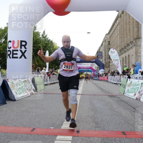 06.09.2026 - CURREX Alsterlauf Yannick Fuchs http://msf.ph/oto/10149500 06.09.2026 09:50:38 Ziel 2506, 2937, 3402, 4022, 4897, 5274, 5299, 8160 meine-sportfotos.de