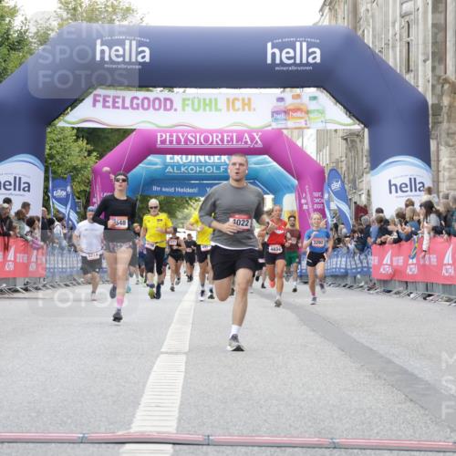 06.09.2026 - CURREX Alsterlauf Yannick Fuchs http://msf.ph/oto/10149502 06.09.2026 09:50:40 Ziel 2506, 2937, 3402, 4022, 4548, 4897, 5274, 5299, 8160 meine-sportfotos.de