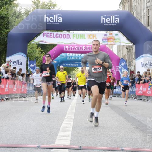 06.09.2026 - CURREX Alsterlauf Yannick Fuchs http://msf.ph/oto/10149508 06.09.2026 09:50:41 Ziel 2937, 3292, 3402, 4022, 4548, 4834, 4897, 5274, 8160 meine-sportfotos.de