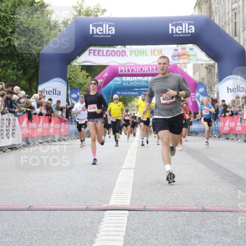 06.09.2026 - CURREX Alsterlauf Yannick Fuchs http://msf.ph/oto/10149509 06.09.2026 09:50:41 Ziel 2937, 3292, 3402, 4022, 4548, 4834, 4897, 5274, 8160 meine-sportfotos.de