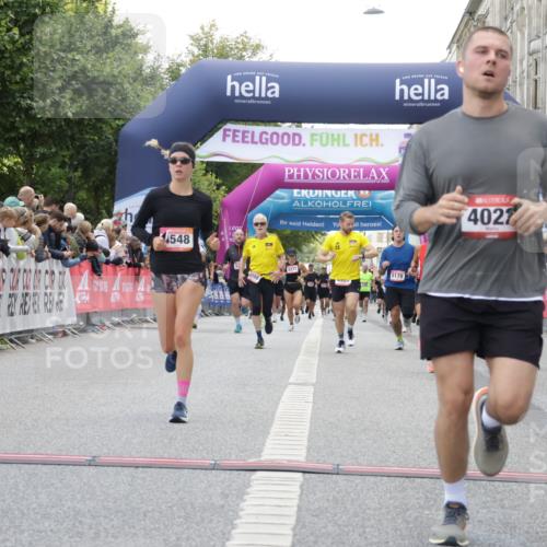 06.09.2026 - CURREX Alsterlauf Yannick Fuchs http://msf.ph/oto/10149514 06.09.2026 09:50:43 Ziel 2937, 3292, 3402, 4022, 4548, 4556, 4834, 4997, 4998, 5178, 5274, 5714, 8160 meine-sportfotos.de