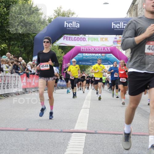 06.09.2026 - CURREX Alsterlauf Yannick Fuchs http://msf.ph/oto/10149515 06.09.2026 09:50:43 Ziel 2937, 3292, 3402, 4022, 4548, 4556, 4834, 4997, 4998, 5178, 5274, 5714, 8160 meine-sportfotos.de