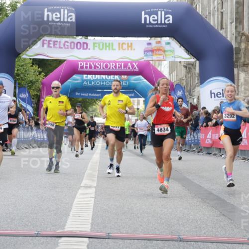 06.09.2026 - CURREX Alsterlauf Yannick Fuchs http://msf.ph/oto/10149518 06.09.2026 09:50:44 Ziel 3292, 3402, 4022, 4548, 4556, 4834, 4997, 4998, 5178, 5274, 5282, 5714, 8160 meine-sportfotos.de