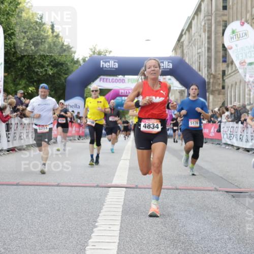 06.09.2026 - CURREX Alsterlauf Yannick Fuchs http://msf.ph/oto/10149529 06.09.2026 09:50:46 Ziel 3073, 3292, 3402, 3423, 4022, 4371, 4548, 4556, 4834, 4997, 4998, 5178, 5282, 5714, 8160, 8277 meine-sportfotos.de