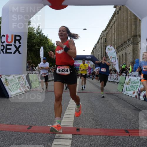 06.09.2026 - CURREX Alsterlauf Yannick Fuchs http://msf.ph/oto/10149533 06.09.2026 09:50:47 Ziel 3073, 3292, 3423, 4022, 4371, 4548, 4556, 4834, 4997, 4998, 5178, 5282, 5714, 8160, 8277 meine-sportfotos.de