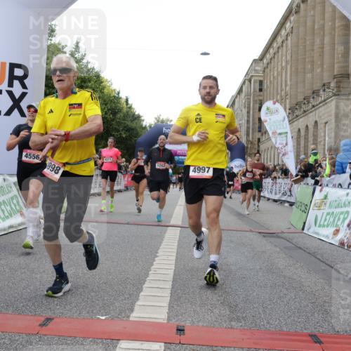06.09.2026 - CURREX Alsterlauf Yannick Fuchs http://msf.ph/oto/10149543 06.09.2026 09:50:49 Ziel 3073, 3292, 3423, 3468, 4022, 4317, 4371, 4548, 4556, 4834, 4997, 4998, 5102, 5178, 5282, 5714, 6182, 8277 meine-sportfotos.de