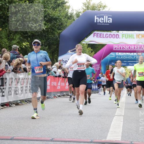 06.09.2026 - CURREX Alsterlauf Yannick Fuchs http://msf.ph/oto/10149553 06.09.2026 09:50:52 Ziel 2008, 2594, 2803, 3073, 3152, 3292, 3423, 3468, 3498, 4070, 4317, 4371, 4556, 4834, 4997, 4998, 5101, 5102, 5178, 5282, 5480, 5714, 6182, 8277 meine-sportfotos.de