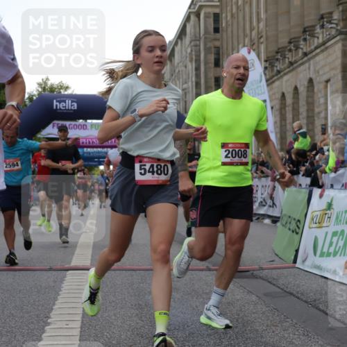 06.09.2026 - CURREX Alsterlauf Yannick Fuchs http://msf.ph/oto/10149575 06.09.2026 09:50:56 Ziel 2008, 2594, 2803, 3073, 3152, 3279, 3423, 3468, 3498, 3700, 4070, 4317, 4371, 4687, 5101, 5102, 5282, 5480, 6182, 6277, 8277 meine-sportfotos.de