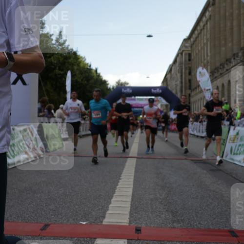 06.09.2026 - CURREX Alsterlauf Yannick Fuchs http://msf.ph/oto/10149579 06.09.2026 09:50:56 Ziel 2008, 2594, 2803, 3073, 3152, 3279, 3423, 3468, 3498, 3700, 4070, 4317, 4371, 4687, 5101, 5102, 5282, 5480, 6182, 6277, 8277 meine-sportfotos.de