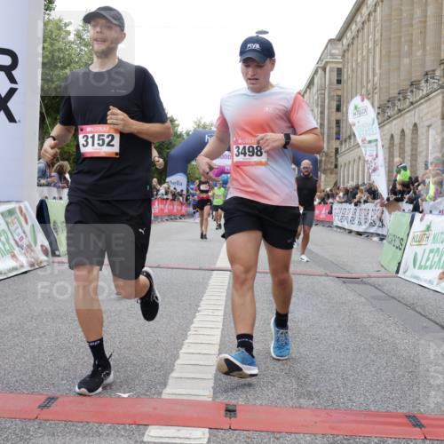06.09.2026 - CURREX Alsterlauf Yannick Fuchs http://msf.ph/oto/10149590 06.09.2026 09:50:58 Ziel 2008, 2200, 2594, 2803, 3073, 3152, 3279, 3423, 3468, 3498, 3664, 3700, 4070, 4317, 4687, 5101, 5102, 5480, 6182, 6277 meine-sportfotos.de