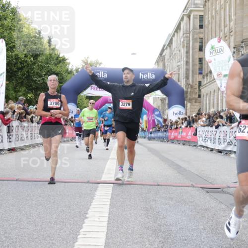 06.09.2026 - CURREX Alsterlauf Yannick Fuchs http://msf.ph/oto/10149600 06.09.2026 09:51:01 Ziel 2008, 2200, 2344, 2594, 2803, 3152, 3279, 3468, 3498, 3664, 3700, 4070, 4317, 4687, 4895, 5101, 5102, 5365, 5480, 5642, 5977, 6277 meine-sportfotos.de