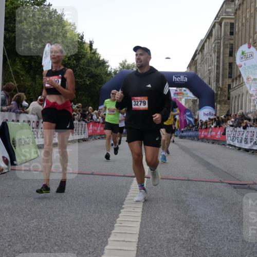 06.09.2026 - CURREX Alsterlauf Yannick Fuchs http://msf.ph/oto/10149647 06.09.2026 09:51:02 Ziel 2008, 2200, 2344, 2594, 2803, 3152, 3279, 3498, 3664, 3700, 4070, 4687, 4895, 5101, 5365, 5480, 5642, 5977, 6204, 6277 meine-sportfotos.de