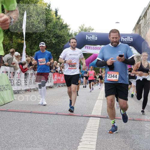 06.09.2026 - CURREX Alsterlauf Yannick Fuchs http://msf.ph/oto/10149921 06.09.2026 09:51:05 Ziel 2200, 2344, 3279, 3664, 3700, 4681, 4687, 4895, 5365, 5551, 5609, 5642, 5977, 6204, 6277, 8049, 8195 meine-sportfotos.de
