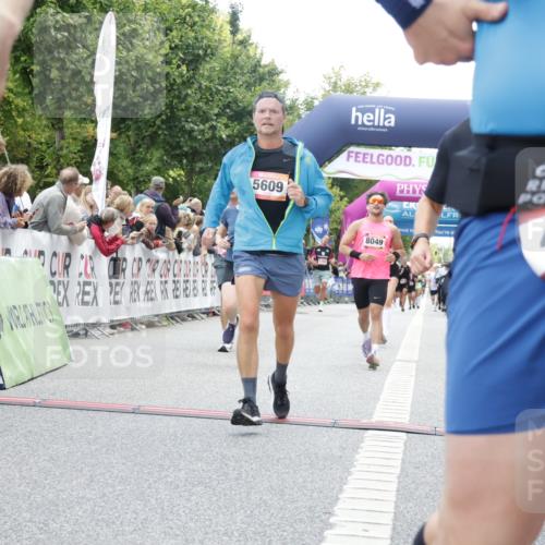 06.09.2026 - CURREX Alsterlauf Yannick Fuchs http://msf.ph/oto/10150167 06.09.2026 09:51:08 Ziel 2200, 2344, 2358, 3237, 3279, 3664, 3700, 4681, 4895, 5365, 5551, 5609, 5642, 5977, 6204, 8049, 8195 meine-sportfotos.de