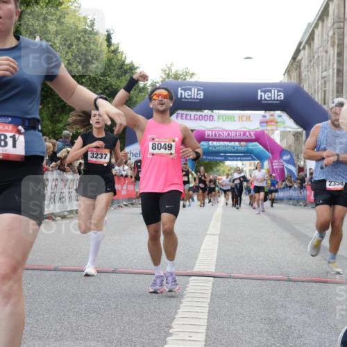 06.09.2026 - CURREX Alsterlauf Yannick Fuchs http://msf.ph/oto/10150308 06.09.2026 09:51:11 Ziel 2344, 2358, 3237, 4681, 4895, 5365, 5551, 5609, 5642, 5977, 6190, 6204, 8049, 8195 meine-sportfotos.de