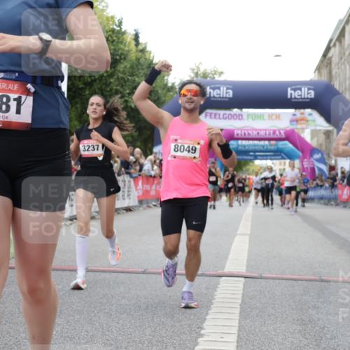 06.09.2026 - CURREX Alsterlauf Yannick Fuchs http://msf.ph/oto/10150347 06.09.2026 09:51:11 Ziel 2344, 2358, 3237, 4681, 4895, 5365, 5551, 5609, 5642, 5977, 6190, 6204, 8049, 8195 meine-sportfotos.de