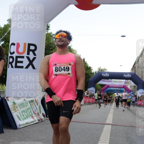 06.09.2026 - CURREX Alsterlauf Yannick Fuchs http://msf.ph/oto/10150537 06.09.2026 09:51:13 Ziel 2358, 3237, 4681, 4696, 4895, 5551, 5609, 5642, 5829, 5977, 6190, 6204, 6327, 6399, 8049, 8195 meine-sportfotos.de