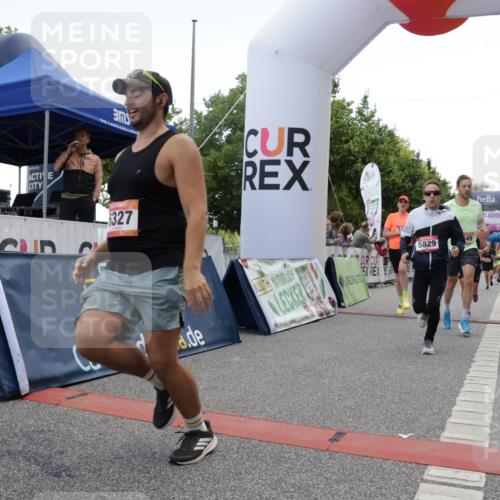 06.09.2026 - CURREX Alsterlauf Yannick Fuchs http://msf.ph/oto/10150904 06.09.2026 09:51:19 Ziel 2434, 2549, 2973, 2974, 3138, 3340, 3408, 3526, 3549, 3886, 4092, 4381, 4382, 4696, 5238, 5694, 5829, 5885, 6190, 6327, 6399 meine-sportfotos.de
