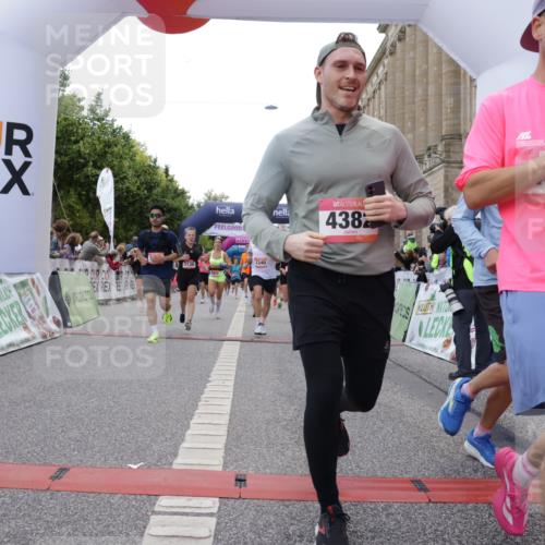 06.09.2026 - CURREX Alsterlauf Yannick Fuchs http://msf.ph/oto/10150914 06.09.2026 09:51:22 Ziel 2071, 2079, 2434, 2549, 2973, 2974, 3138, 3340, 3408, 3526, 3549, 3686, 3886, 4092, 4381, 4382, 4387, 4696, 4989, 5151, 5238, 5694, 5829, 5869, 5885, 6190, 6327, 6399, 8301 meine-sportfotos.de