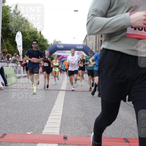 06.09.2026 - CURREX Alsterlauf Yannick Fuchs http://msf.ph/oto/10150916 06.09.2026 09:51:22 Ziel 2071, 2079, 2434, 2549, 2973, 2974, 3138, 3340, 3408, 3526, 3549, 3686, 3886, 4092, 4381, 4382, 4387, 4696, 4989, 5151, 5238, 5694, 5829, 5869, 5885, 6190, 6327, 6399, 8301 meine-sportfotos.de