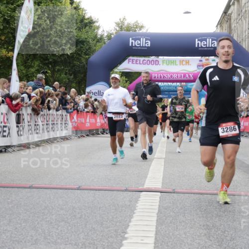 06.09.2026 - CURREX Alsterlauf Yannick Fuchs http://msf.ph/oto/10151253 06.09.2026 09:51:31 Ziel 2023, 2071, 2079, 3286, 3686, 3733, 4387, 4989, 5027, 5151, 5230, 5596, 5694, 5847, 5869, 6411, 6490, 8301 meine-sportfotos.de