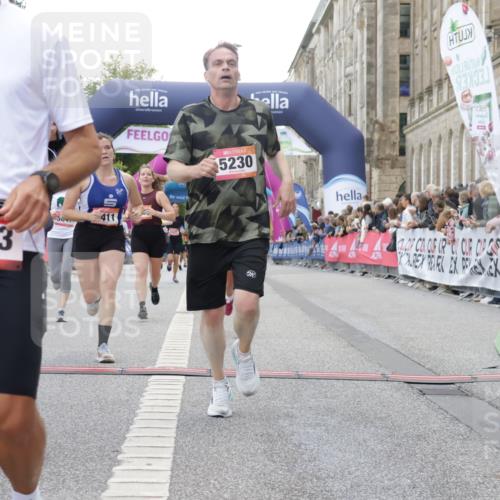 06.09.2026 - CURREX Alsterlauf Yannick Fuchs http://msf.ph/oto/10151551 06.09.2026 09:51:35 Ziel 2023, 3286, 3733, 4210, 4985, 4987, 5027, 5230, 5525, 5596, 5814, 5847, 6411, 6490, 8085 meine-sportfotos.de