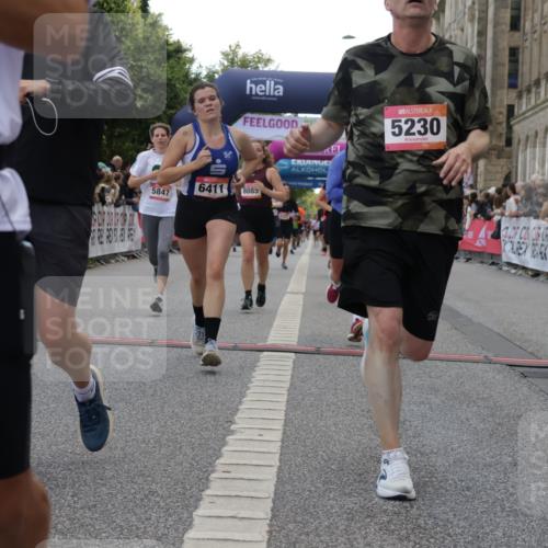 06.09.2026 - CURREX Alsterlauf Yannick Fuchs http://msf.ph/oto/10151620 06.09.2026 09:51:35 Ziel 2023, 3286, 3733, 4210, 4985, 4987, 5027, 5230, 5525, 5596, 5814, 5847, 6411, 6490, 8085 meine-sportfotos.de