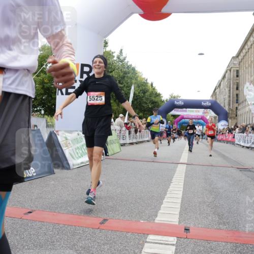 06.09.2026 - CURREX Alsterlauf Yannick Fuchs http://msf.ph/oto/10152062 06.09.2026 09:51:41 Ziel 2542, 3733, 4210, 4427, 4729, 4985, 4987, 5230, 5525, 5596, 5814, 5847, 6405, 6411, 6453, 8085, 8332 meine-sportfotos.de
