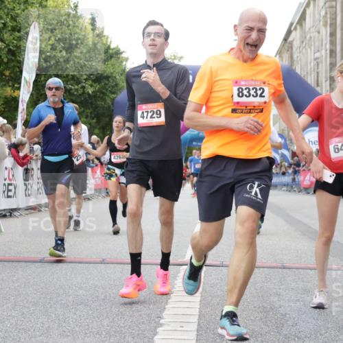 06.09.2026 - CURREX Alsterlauf Yannick Fuchs http://msf.ph/oto/10152429 06.09.2026 09:51:45 Ziel 2542, 3465, 4210, 4267, 4268, 4427, 4729, 4985, 5525, 5814, 6405, 6453, 8332 meine-sportfotos.de