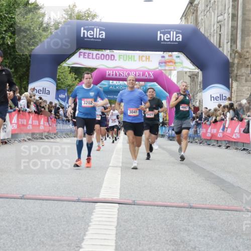 06.09.2026 - CURREX Alsterlauf Yannick Fuchs http://msf.ph/oto/10152643 06.09.2026 09:51:49 Ziel 2542, 3041, 3202, 3465, 4200, 4267, 4268, 4427, 4667, 4729, 4845, 5621, 6023, 6405, 6453, 8332 meine-sportfotos.de