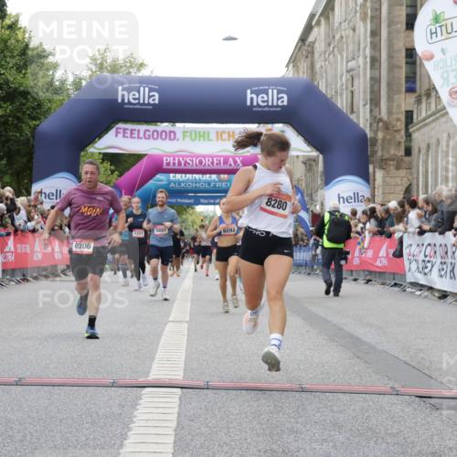 06.09.2026 - CURREX Alsterlauf Yannick Fuchs http://msf.ph/oto/10153301 06.09.2026 09:52:00 Ziel 2002, 2719, 4250, 4332, 4333, 4667, 4742, 4845, 5621, 5862, 5881, 5882, 6092, 6206, 8280 meine-sportfotos.de