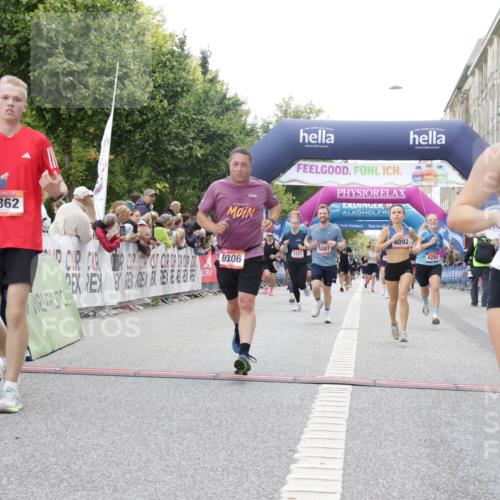 06.09.2026 - CURREX Alsterlauf Yannick Fuchs http://msf.ph/oto/10153410 06.09.2026 09:52:02 Ziel 2002, 2719, 3975, 4250, 4332, 4333, 4742, 5321, 5862, 5881, 5882, 6092, 6206, 8280 meine-sportfotos.de