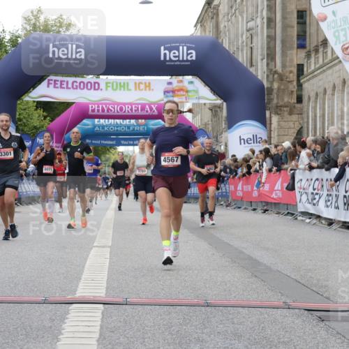 06.09.2026 - CURREX Alsterlauf Yannick Fuchs http://msf.ph/oto/10153937 06.09.2026 09:52:07 Ziel 2118, 2284, 3301, 3789, 3839, 3975, 4250, 4462, 4567, 5321, 5862, 5881, 6092, 6206, 8071, 8280 meine-sportfotos.de