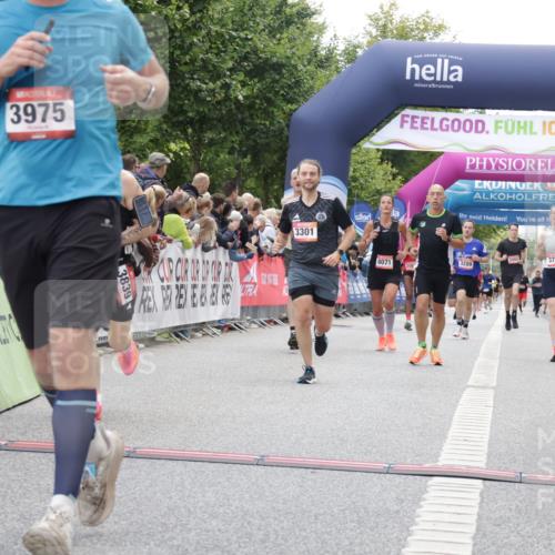 06.09.2026 - CURREX Alsterlauf Yannick Fuchs http://msf.ph/oto/10153974 06.09.2026 09:52:08 Ziel 2118, 2284, 3301, 3789, 3839, 3975, 4250, 4462, 4567, 5321, 5862, 5881, 6092, 6206, 8071, 8280 meine-sportfotos.de