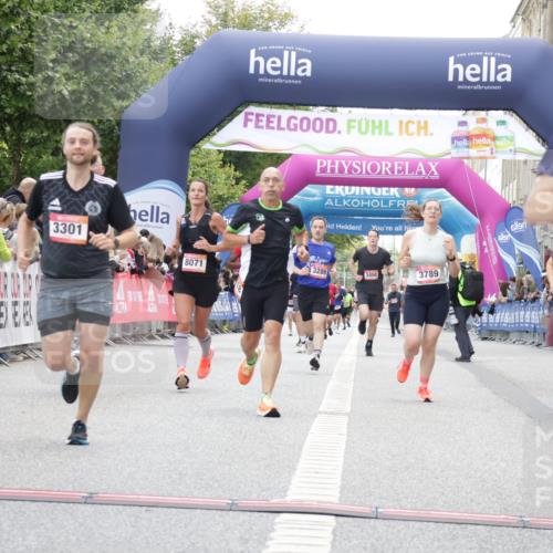 06.09.2026 - CURREX Alsterlauf Yannick Fuchs http://msf.ph/oto/10154041 06.09.2026 09:52:09 Ziel 2118, 2284, 3289, 3301, 3789, 3839, 3975, 4250, 4462, 4567, 5321, 5881, 6092, 6206, 8071 meine-sportfotos.de