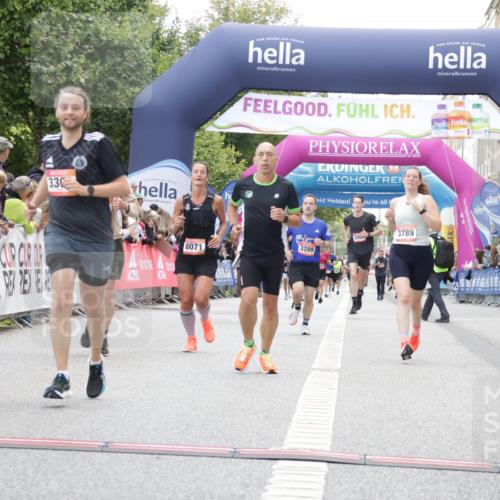 06.09.2026 - CURREX Alsterlauf Yannick Fuchs http://msf.ph/oto/10154042 06.09.2026 09:52:09 Ziel 2118, 2284, 3289, 3301, 3789, 3839, 3975, 4250, 4462, 4567, 5321, 5881, 6092, 6206, 8071 meine-sportfotos.de