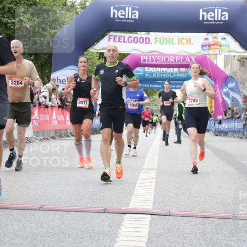 06.09.2026 - CURREX Alsterlauf Yannick Fuchs http://msf.ph/oto/10154054 06.09.2026 09:52:10 Ziel 2118, 2191, 2284, 3289, 3301, 3789, 3839, 3975, 4250, 4462, 4567, 5321, 5881, 6092, 8071 meine-sportfotos.de