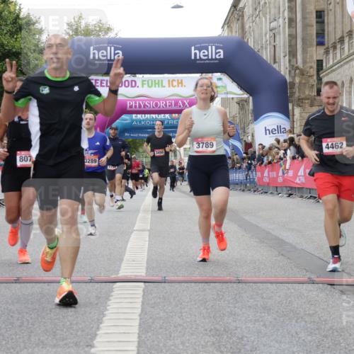 06.09.2026 - CURREX Alsterlauf Yannick Fuchs http://msf.ph/oto/10154118 06.09.2026 09:52:12 Ziel 2118, 2191, 2284, 2758, 3289, 3301, 3450, 3789, 3839, 3975, 4462, 4567, 5321, 5881, 8071 meine-sportfotos.de