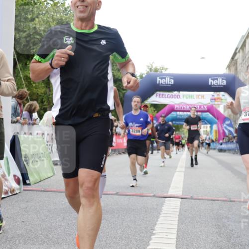 06.09.2026 - CURREX Alsterlauf Yannick Fuchs http://msf.ph/oto/10154138 06.09.2026 09:52:13 Ziel 2118, 2191, 2284, 2758, 3289, 3301, 3450, 3789, 3839, 3975, 4462, 4567, 5129, 5287, 5321, 8071 meine-sportfotos.de