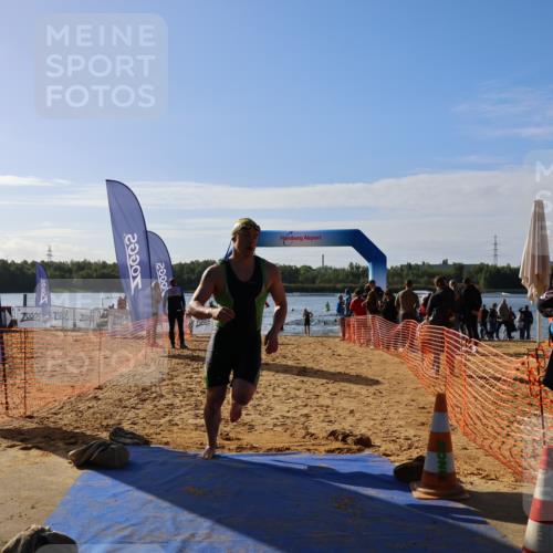 06.09.2026 - 20. Norderstedt Triathlon Andreas Tolksdorf http://msf.ph/oto/10154190 06.09.2026 10:04:34 Schwimmen 1230 meine-sportfotos.de